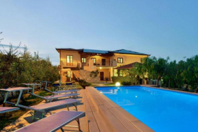 Гостиница Villa Ambrosia  Кастеллабате